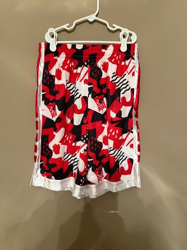 NWT Nike Brand boys shorts - size XL