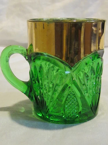 Heisey Pineapple & Fan Mug Emerald with Gold Trim