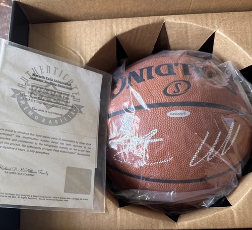 Upper Deck Buckets Markelle Fultz signiert Full Size Basketball EIMER COA + BOX