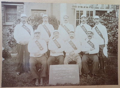 1908 Cabinet Card Tug of War A.P.C.M. Heavy Weight Team 14'' x 16'' RRGS3