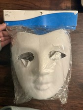 Creatology Plain Plastic Masque Face Mask Set Of 4 Unopened