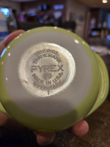 Vintage Pyrex HTF 8 ounce Yellow Covered Dish 080 w/ Clear Lid 980 - Picture 7 of 7