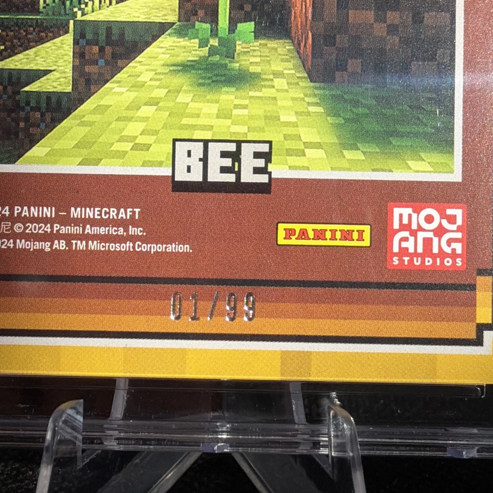 2024 Panini Minecraft BEE Bookend Collector Piece No. 5 Gold Foil #1/99 CGC 9 - Image 3 of 3