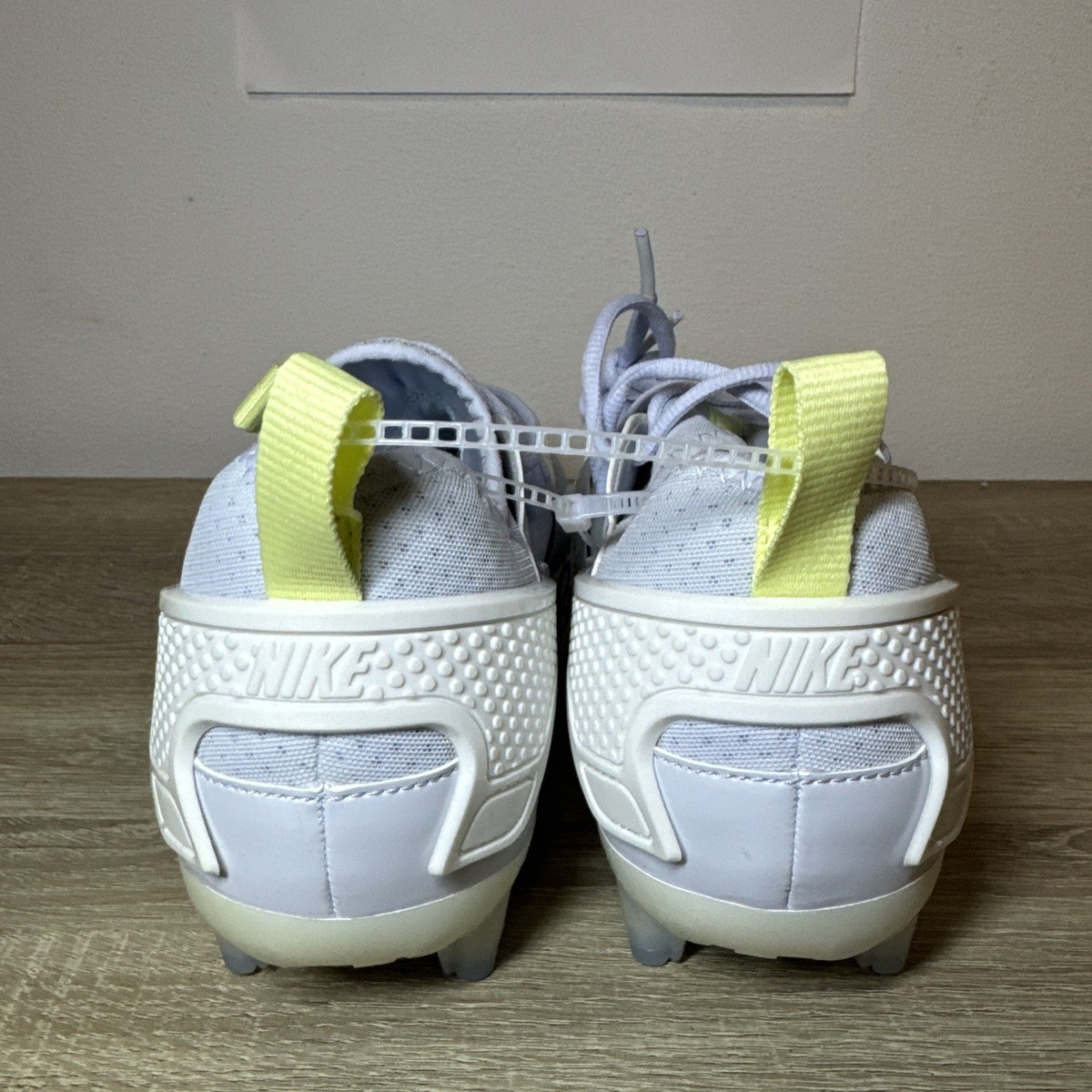 Nike Huarache 9 Elite Low LAX SE Lacrosse Cleat Grey FV6147 