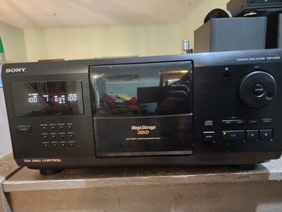 Sony  CDP-CX200 Mega Storage 200 Disc CD Player ~ Tested & Working