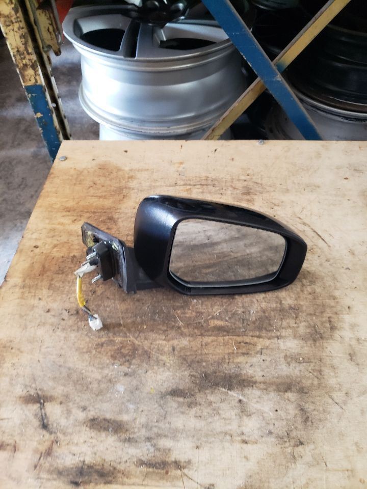 Passenger Right Side View Mirror Black With Signal Fits 15-17 LANCER 235110