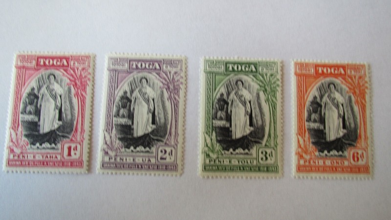 TONGA STAMPS #82 - 85 MINT 25TH ANNIVERSARY OF QUEEN