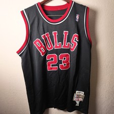 Ultimate Chicago Bulls Collector and Super Fan Gift Guide  47