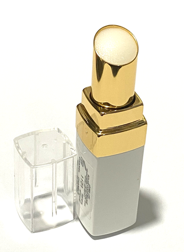 Rossetto CHANEL Rouge Coco Baume 912 bianco da sogno
