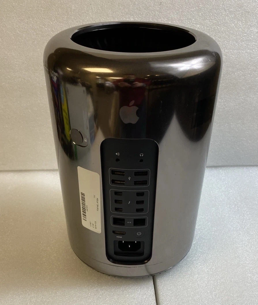 Preços baixos em Computadores desktops e all-in-one Apple Mac Pro