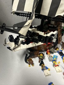 Lego 6286 Skull&rsquo;s Eye Schooner With Instructions 99% Complete