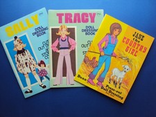 Vintage Puppen-Kleiderbücher aus Pappe ausgeschnitten X3 70er Jahre