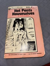 1975 Hot Pants Housewives Vixen Reader Paperb...