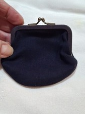 VTG Coin Change Purse Kiss Lock Dark Navy Color Very Nice Condition  Nostalgic