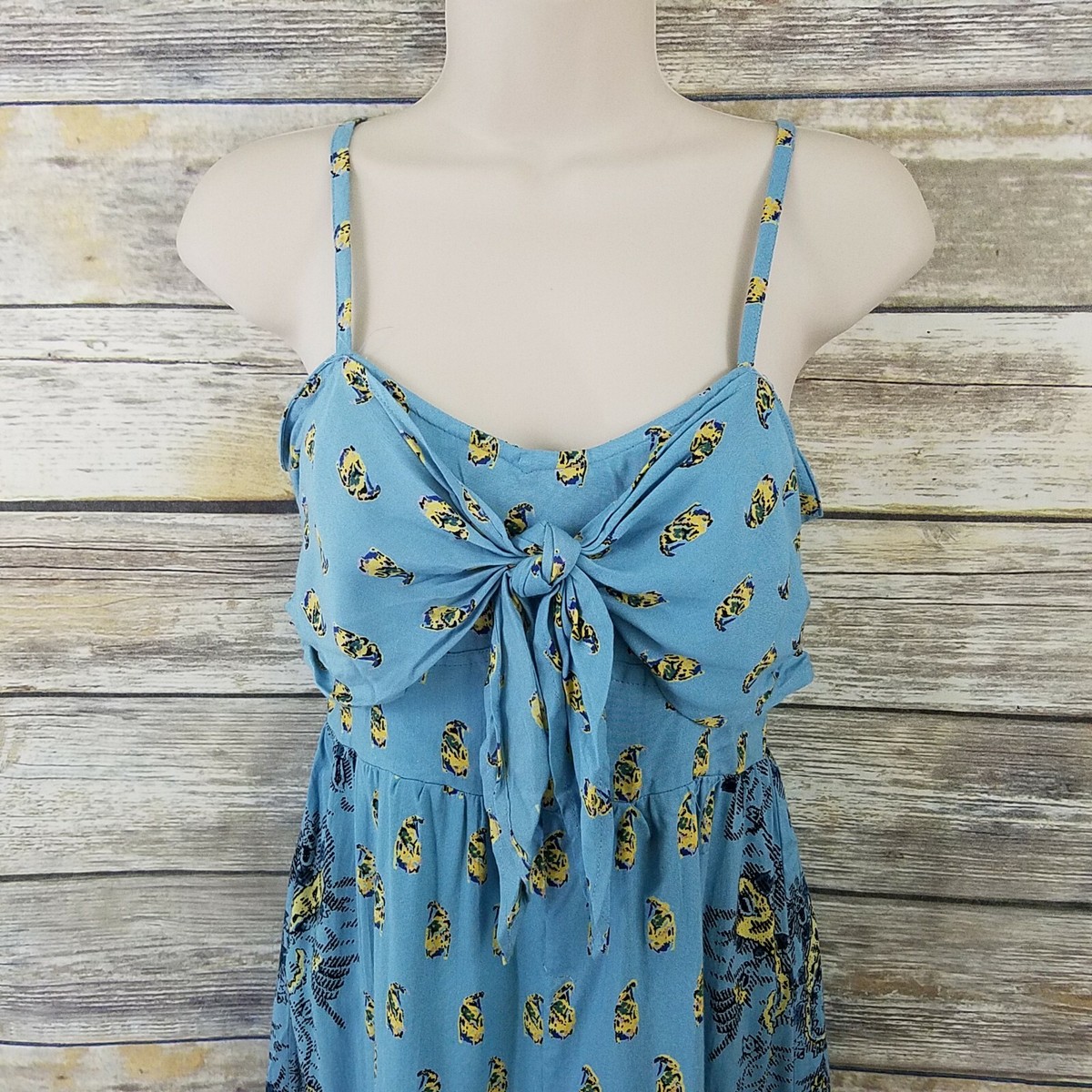 Angie NWT Size S Smocked Back Sleeveless Crop Jumpsuit Paisley