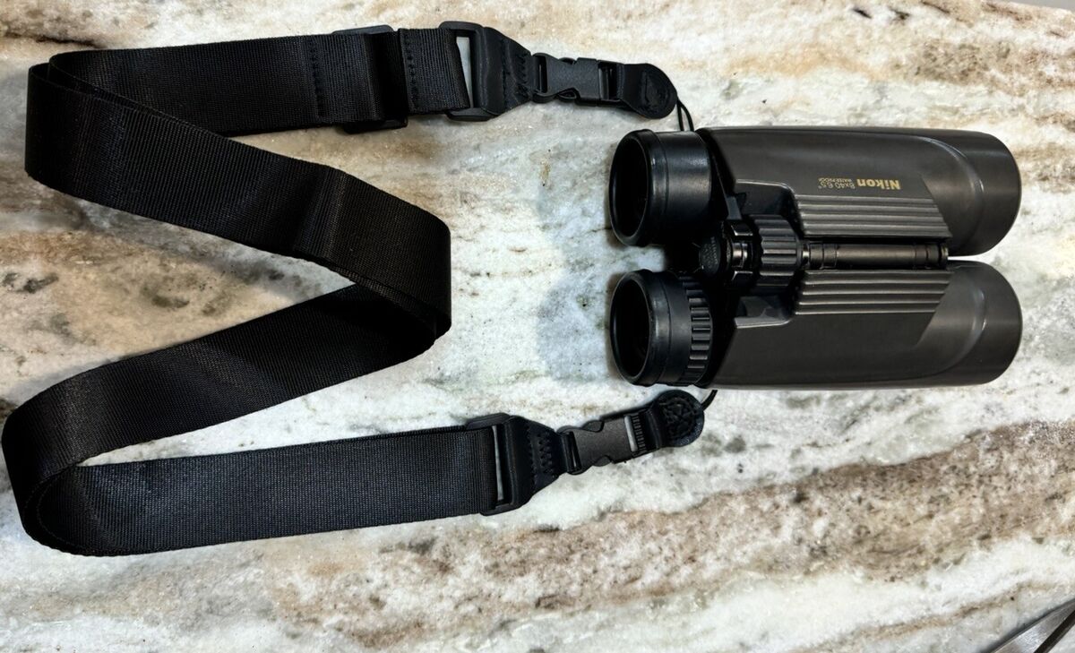 Nikon 8X40 Monarch Waterproof 6.5 Binoculars, Japan 051567 Nikon 8X40 Monarch Waterproof 6.5 Binoculars, Japan 051567
