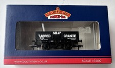 Bachmann 37-035 OO 5 Plank Wagon Shap Tarred Granite BR (S) 1:76 Boxed