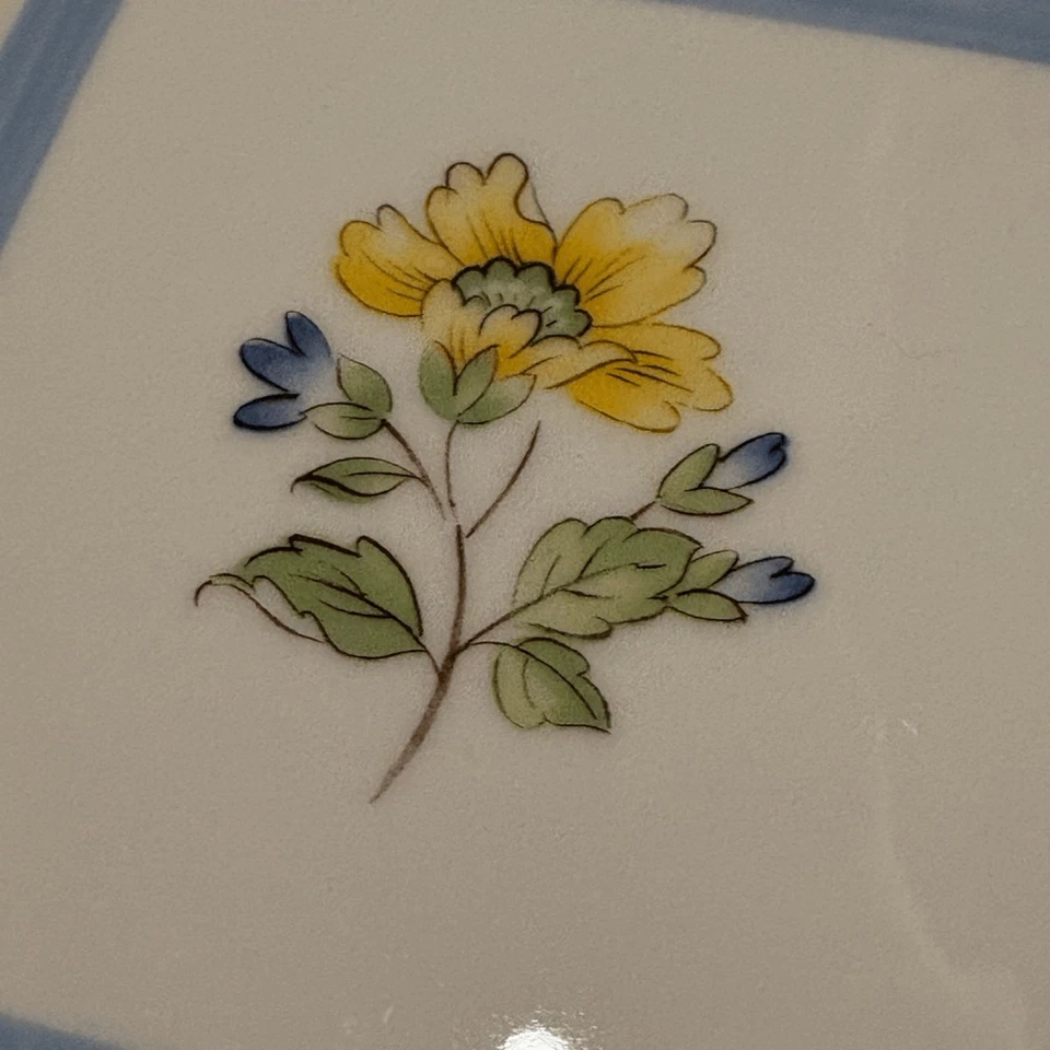 Villeroy & Boch Toscana Amarillo Flor Patrón Juego de 3 Platos Cuadrados Lote 1748 Foto 4 de 4