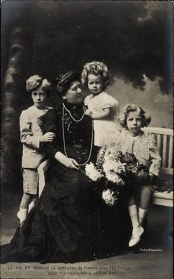 Postcard Madame La Comtesse, Flandre, Princes Léopold et Charles,... - 4192364