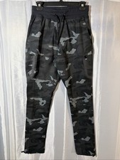 Under Armour Sportstyle Elite Heatgear Cargo Pants Mens Small 1364880 Black Camo