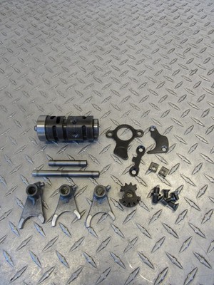 1982 82 SUZUKI RM125 RM 125 SHIFT FORKS & DRUM