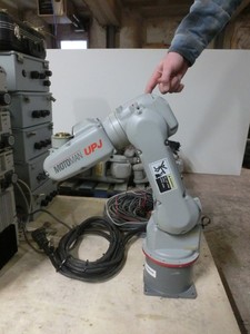 Lot of 4 Motoman UPJ industrial robots with Controllers, Teach pendant, Manuals