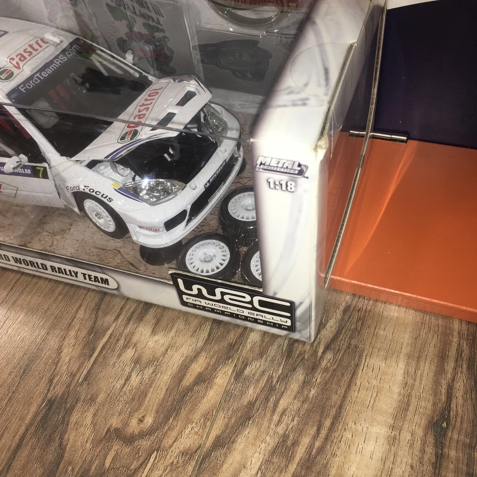 Hot wheels Racing Ford Focus Markko Martin 2004 WRC FIA WORLD RALLY 1:18 NIB - Image 2 of 4