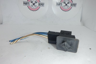 2009 BMW 535 E60 6 PORT WITH 4 PIN CONNECTOR PLUG USED 6989286-01  