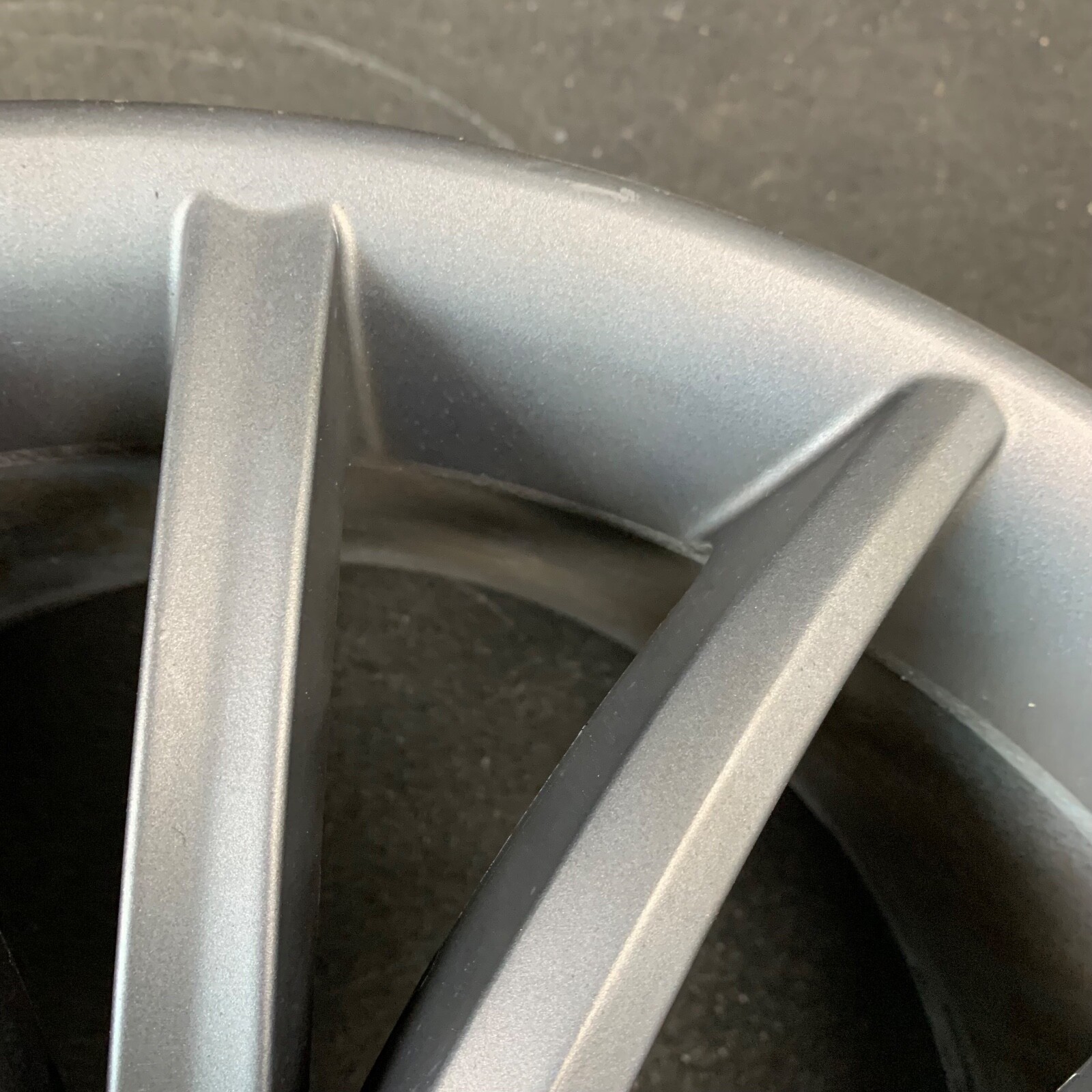 Maserati GranTurismo Original Rear Wheel Rim 20" 245755/247165