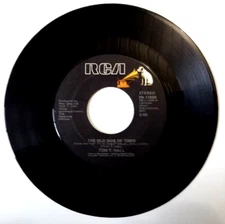 TOM T HALL - Jesus On The Radio / The Old Side Of Town- Vinyl 45rpm 1979 PB11888