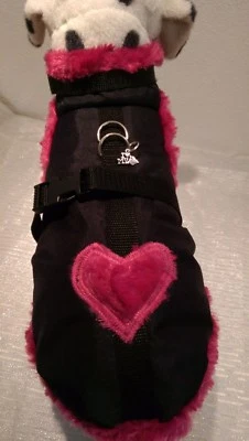 MASI DOGSDESIGN Wintermantel, Hundegeschirr schwarz pink Halsband Geschirr Plüsch Hunde XS S M