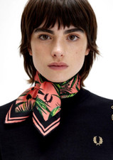 Rare NEW + TAGS Official Fred Perry Amy Winehouse Foundation Palm Neck Tie Scarf