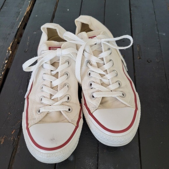 Converse White Low Top Sneakers Tennis Shoes Men's 5 Women's 7 Lace Up Chuck
