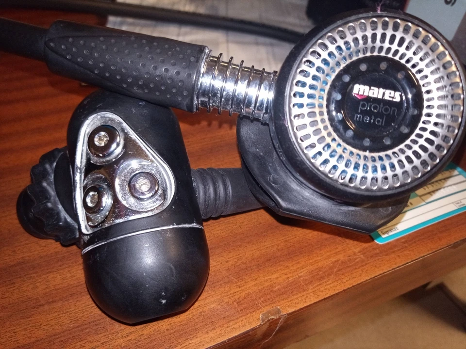 EROGATORE MARES V16 PROTON METAL COMPLETO DI SCATOLA E SCONTRINO DI ACQUISTO - Immagine 2 di 4