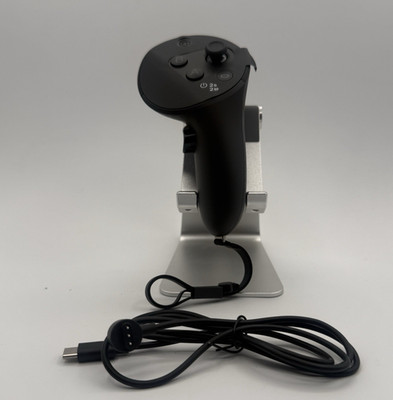 Meta Quest Pro Right Controller VR Handheld Remote Brand New Open Box W/ Charger