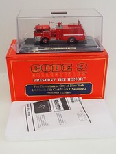 CODE 3  F.D.N.Y Satellite 2  1/64 Scale  Fire Demartment  NEU & OVP 12543