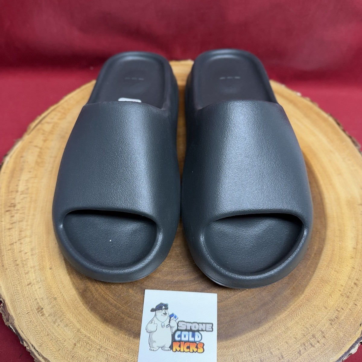 adidas Yeezy Slides Dark Onyx ID5103 Black Size 9 | eBay