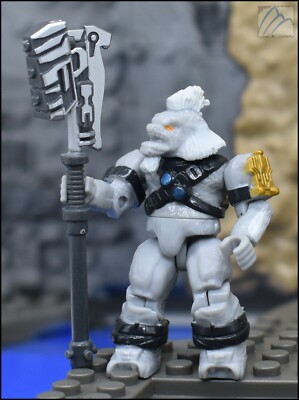 HALO MEGA BLOKS BRUTE CHIEFTAIN TARTARUS MINI FIGURE 97519 BATTLEGROUND