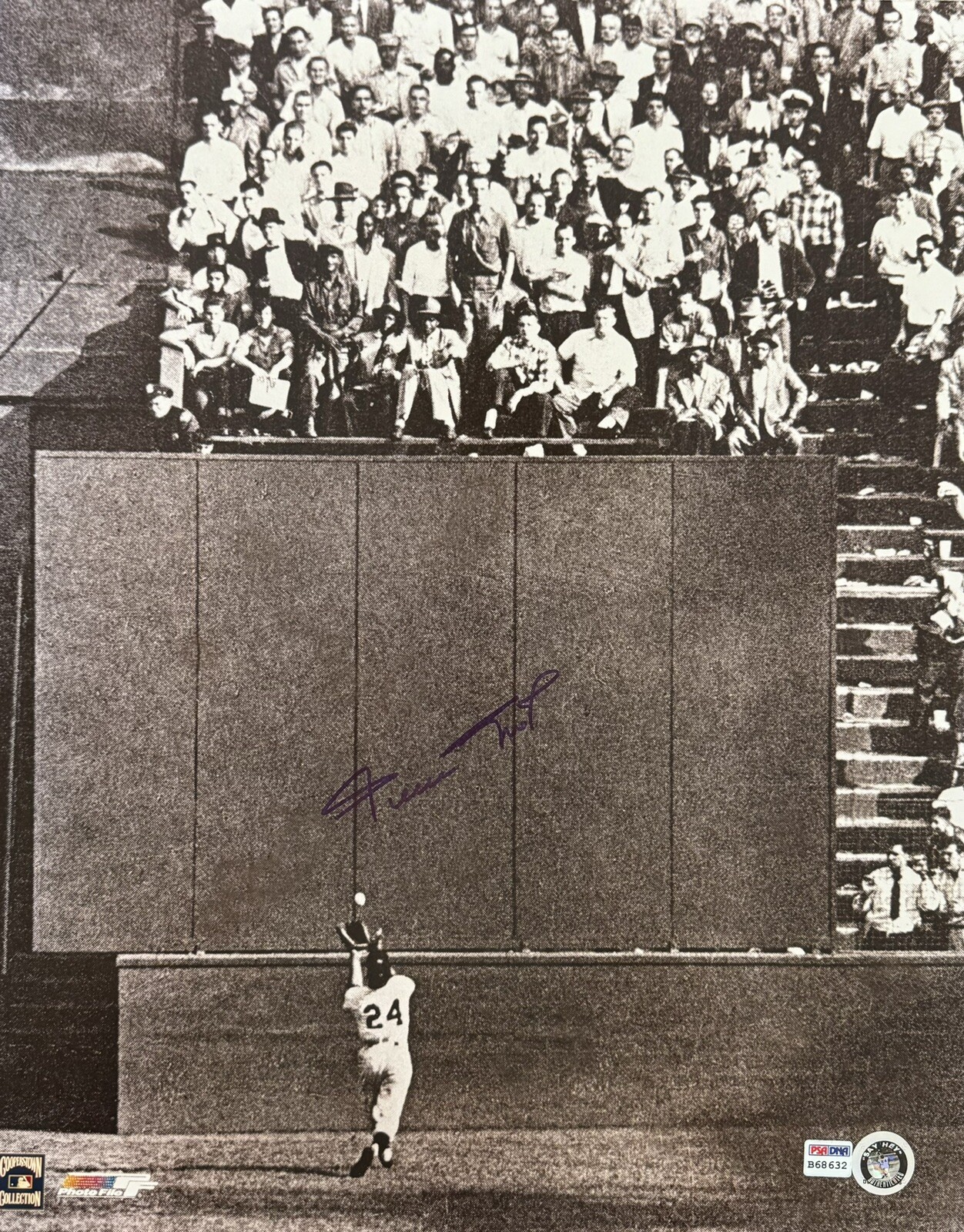Willie Mays Signed Autographed 16x20 Photo PSA/DNA SF Giants The Catch