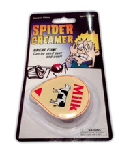 SPIDER IN CREAMER JOKE Bug Fake Cream Coffee Milk Prank Toy Gag Scary Halloween 