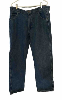 Wrangler Jeans Mens Size 38 x 29 Regular Fit Premium Quality Denim