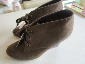 clarks wedge ankle boots