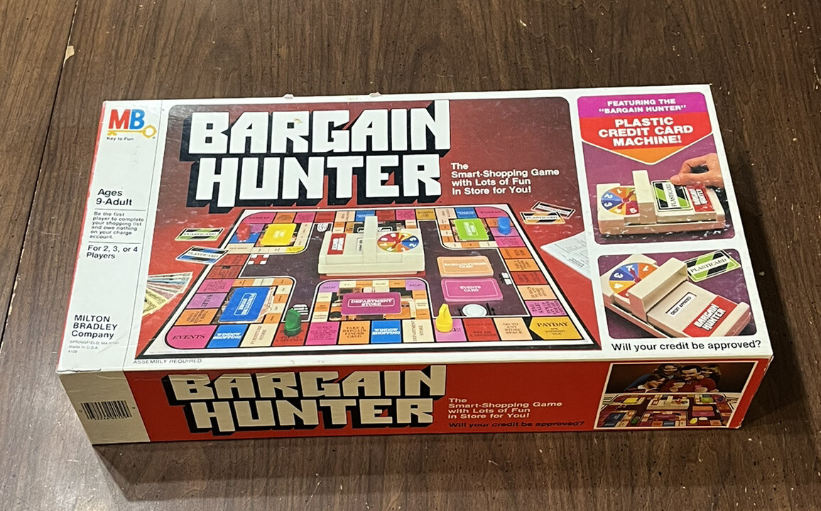 Vintage Retro 1981 Milton Bradley Bargain Hunter Credit Card Shopping Game NICE!