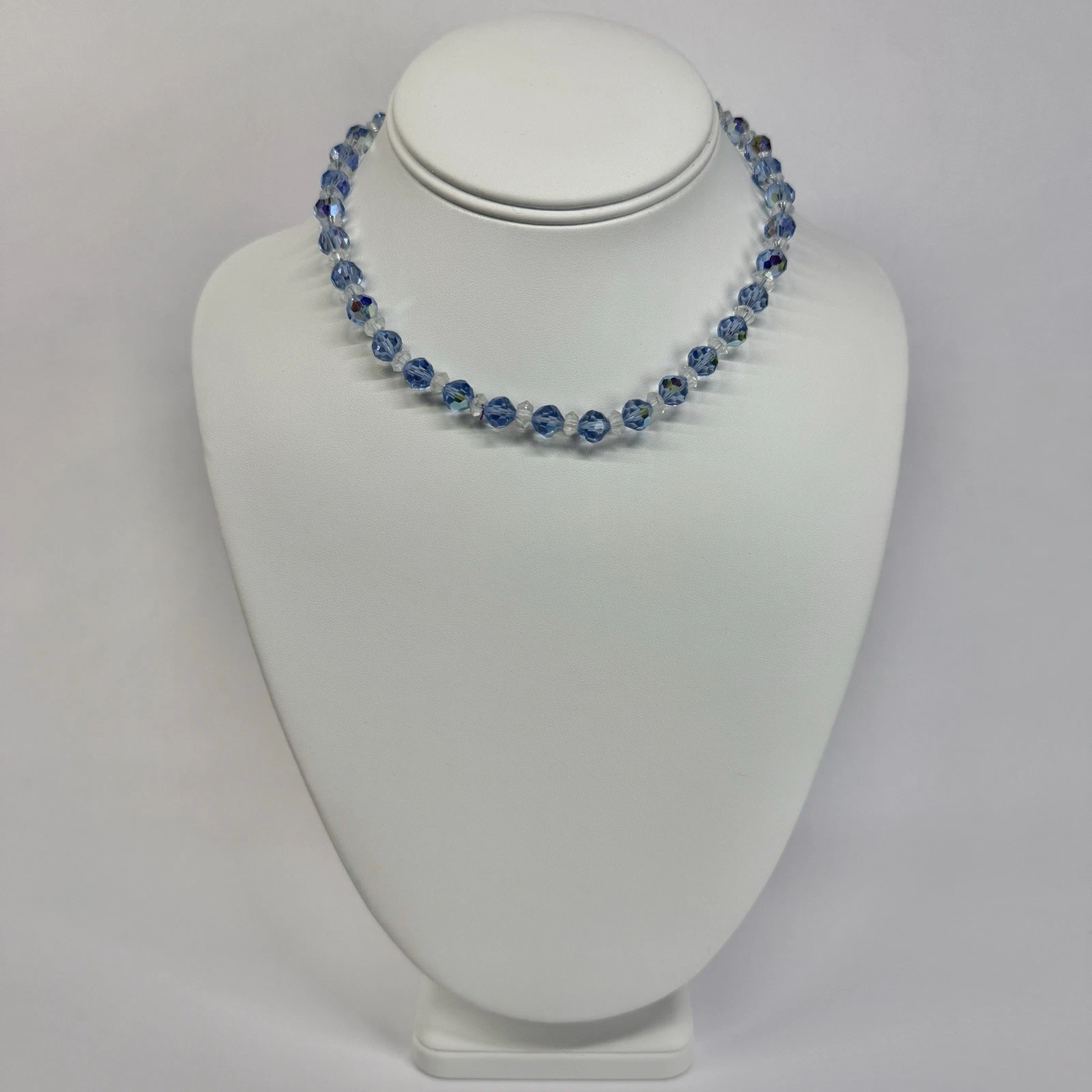 LISNER Aurora Borealis Crystal Silver Tone Vintage Necklace Jewelry N628