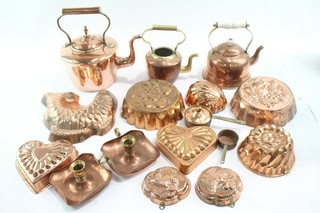 Vintage Copper Ware Inc Jelly Mould Kettle and Candlesticks 4112g