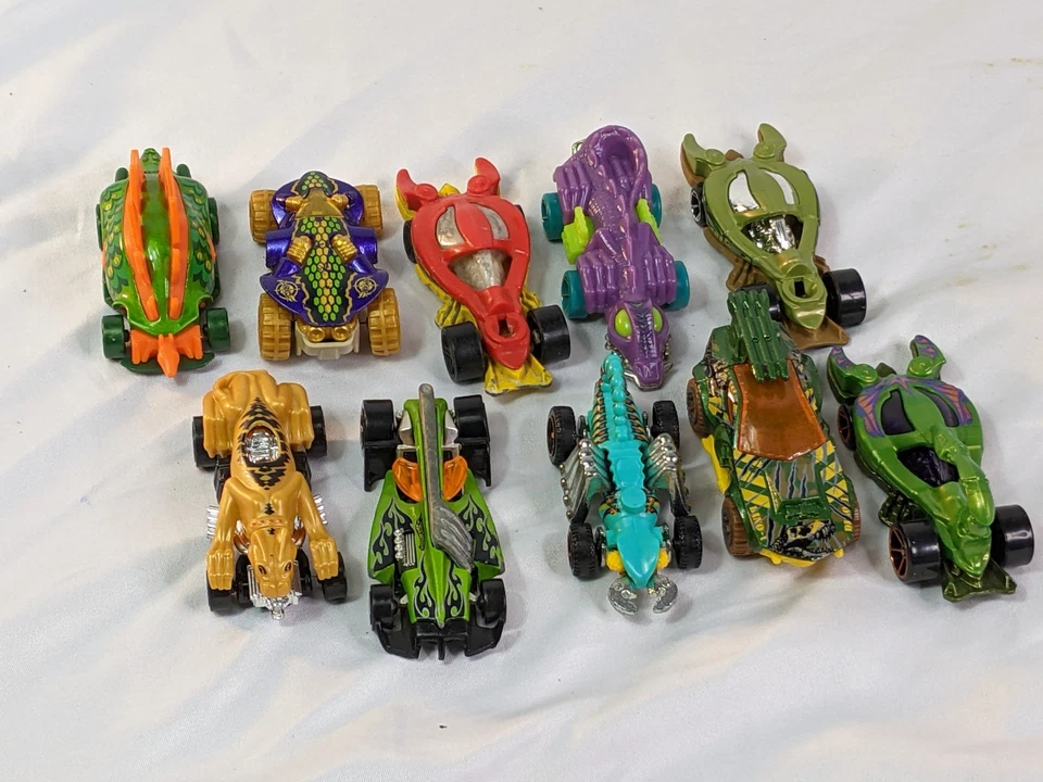Hot Wheels Street Beasts Snake Cars Lot Of 10 Green/Purple Reptile Diecast 1:64 - Image 2 of 4