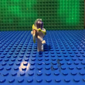 L11 LEGO Mini figure Disney Toy Story BUZZ LIGHTYEAR 7590 7593 7598 7597