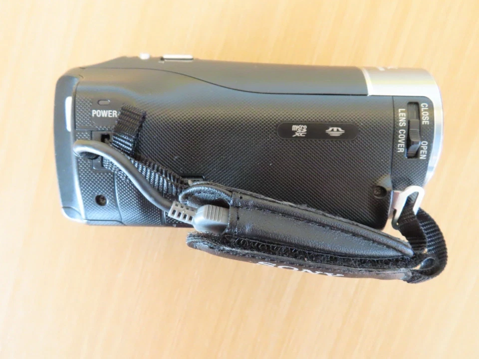 Sony HDR-CX405 HD Handycam Camcorder 9.2 MP Black with Battery - Image 4 of 4