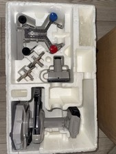Nintendo R.O.B ROBOTIC OPERATING BUDDY ROBOT NES 1985 (Near Mint Condition)