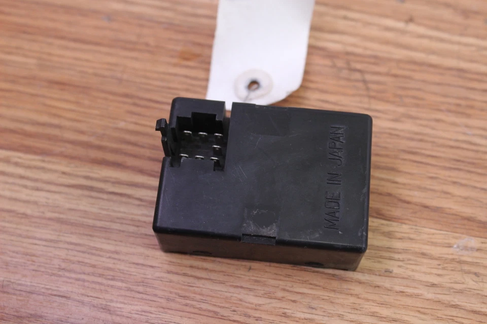 1986 HONDA VF700 MAGNA Taillight / Brake Light   SENSOR - Image 3 of 4